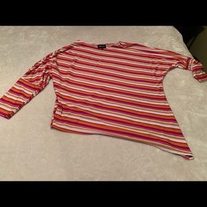 Women’s Metro style blouse new without tags